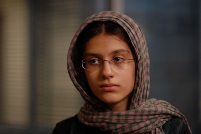 萨日娜·法哈蒂的写真-Sarina Farhadi