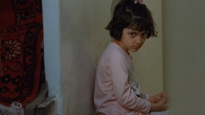 吉米娅·侯赛伊妮的写真