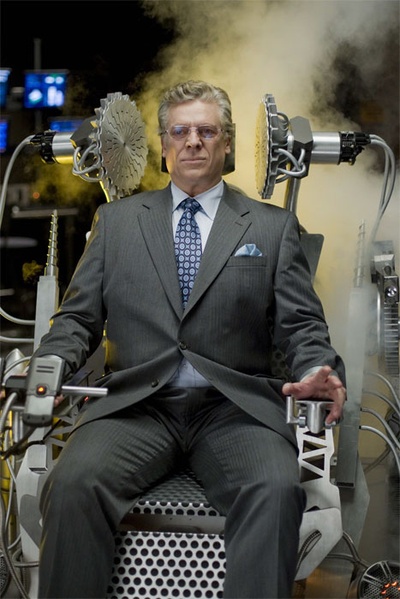 克里斯托弗·麦克唐纳的写真-貌似这是《美少女特工...