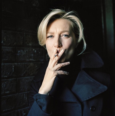 安娜·卢瓦雷的写真-Emma妈不要太美啊...