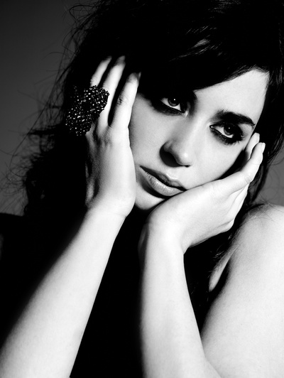 艾米莉·布朗特的写真