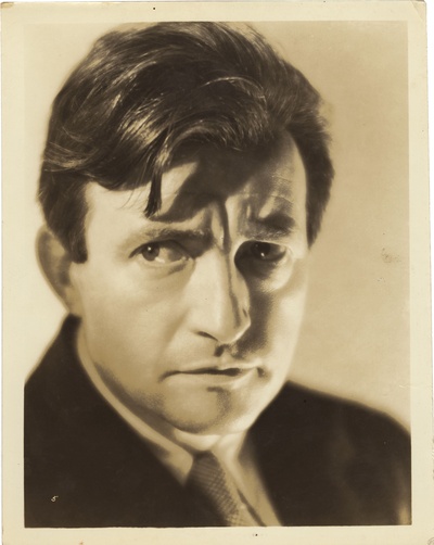 克劳德·雷恩斯的写真