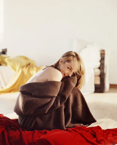 海伦·亨特的写真