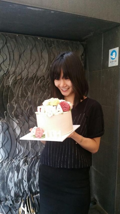 裴斗娜的写真-粉絲補過生日