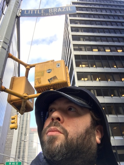 丹·福勒的写真-Dan Fogler
