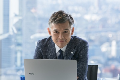 渡部笃郎的写真-骚气的爸爸