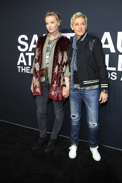 艾伦·德杰尼勒斯的写真