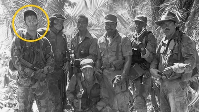 沙恩·布莱克的写真-导演于《铁血战士1》...