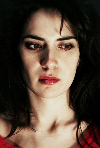 玛雅·珊萨的写真