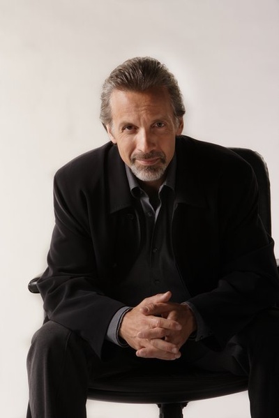 迈克尔·莱利的写真-Michael Riley