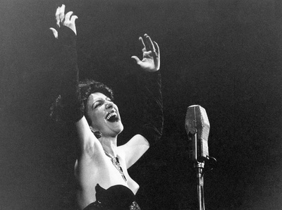 马里利娅·佩拉的写真