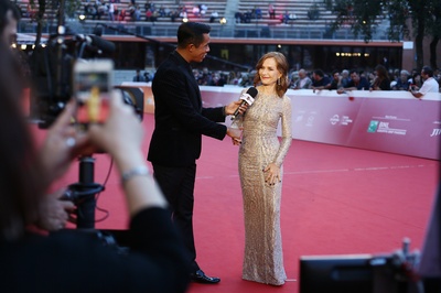 伊莎贝尔·于佩尔的写真