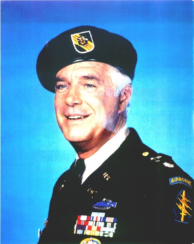 乔治·佩帕德的写真