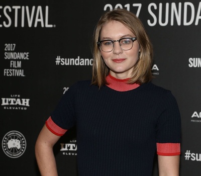 芮安·辛普金斯的写真-Ryan Simpkins 在《B...