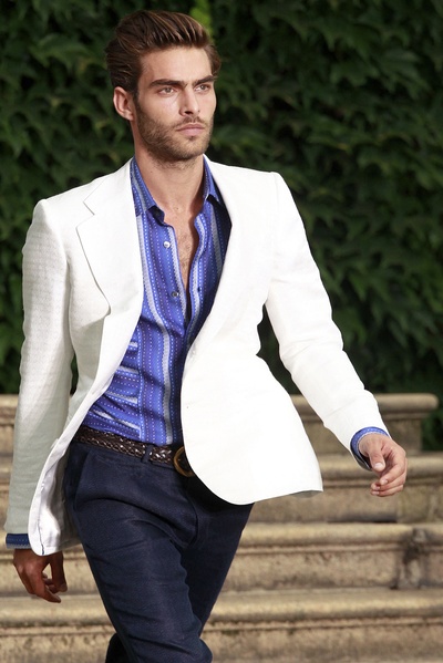 洪·科塔哈雷纳的写真