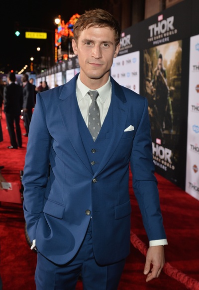 乔纳森·霍华德的写真-帅