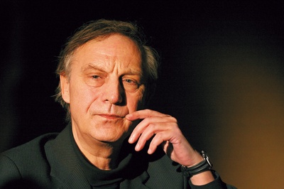 克日什托夫·皮耶谢维茨的写真