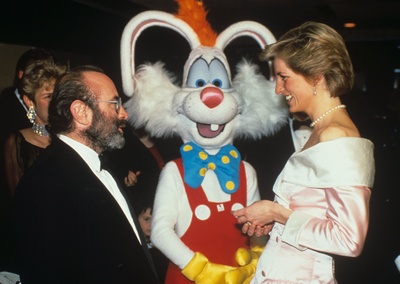 鲍勃·霍斯金斯的写真