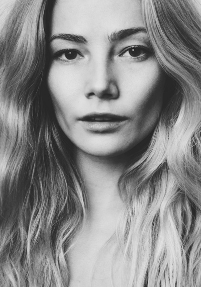 克拉拉·佩吉特的写真