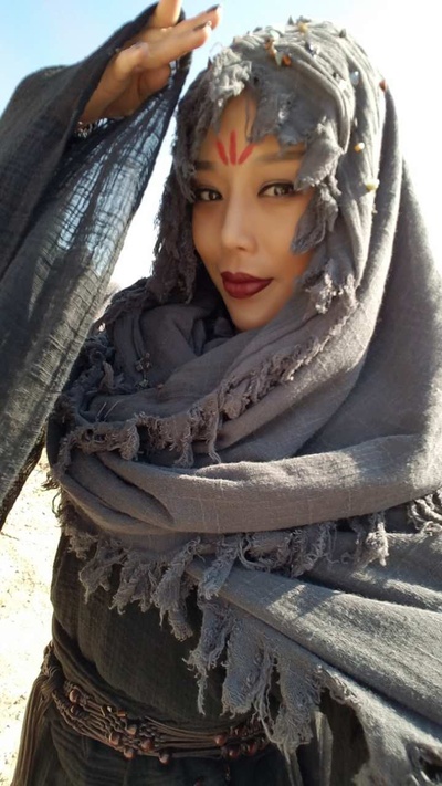 李曼铱的写真-李曼铱 新疆剧照04