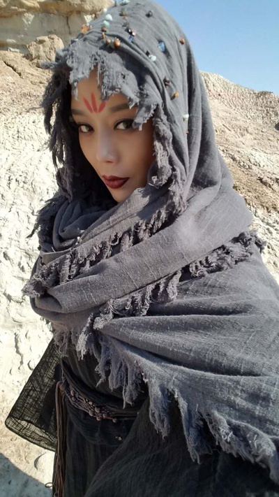 李曼铱的写真-李曼铱 新疆剧照02