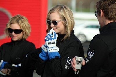 坎迪丝·阿科拉的写真