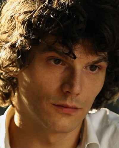 扬·特雷古埃特的写真