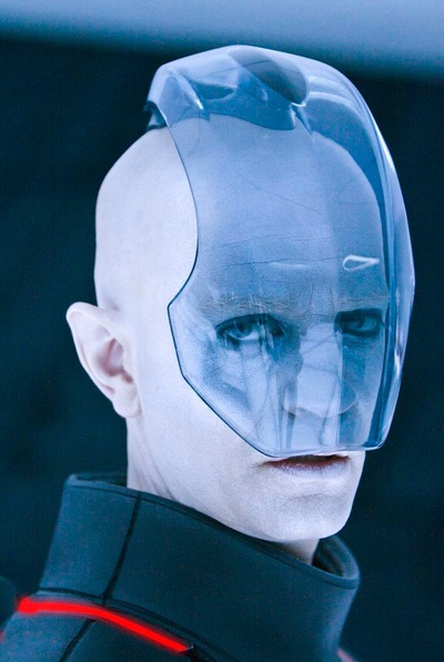 詹姆斯·弗莱恩的写真-《创 战记》——Jarvis