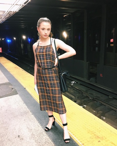 莉莉·莫·辛的写真