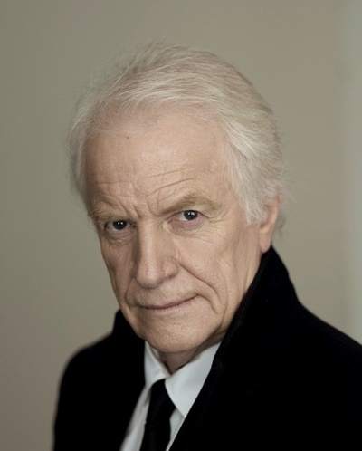 安德烈·杜索里埃的写真