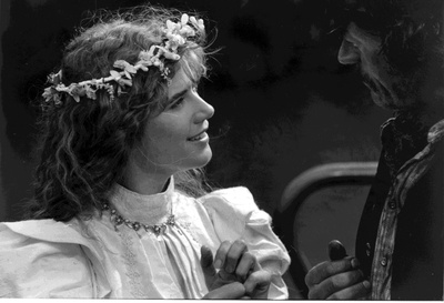 伊莫金·斯塔布斯的写真