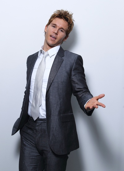 瑞恩·柯万腾的写真