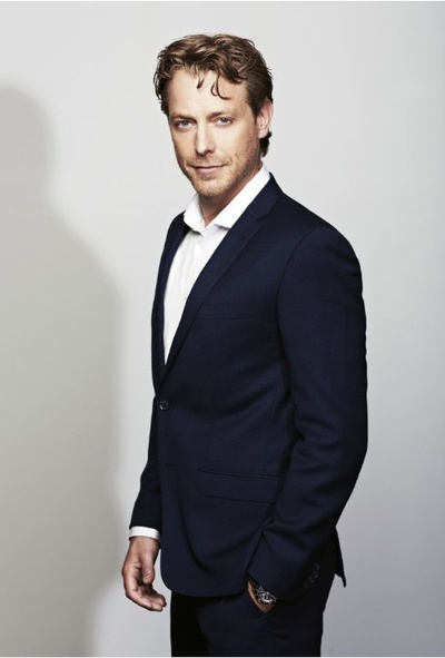 马克·范·伊文的写真