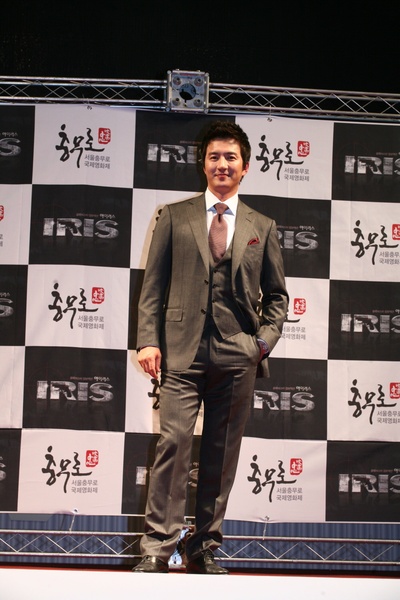 郑俊镐的写真-郑俊浩