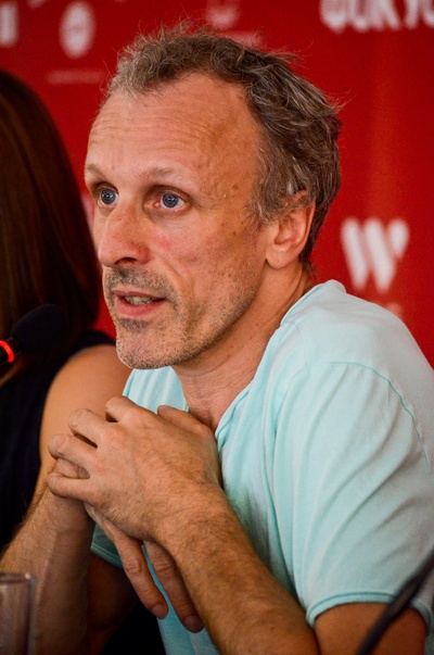 扬·贝弗特的写真