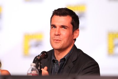 肖恩·马希尔的写真