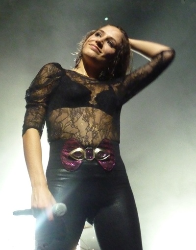 伊兹雅·海格林的写真