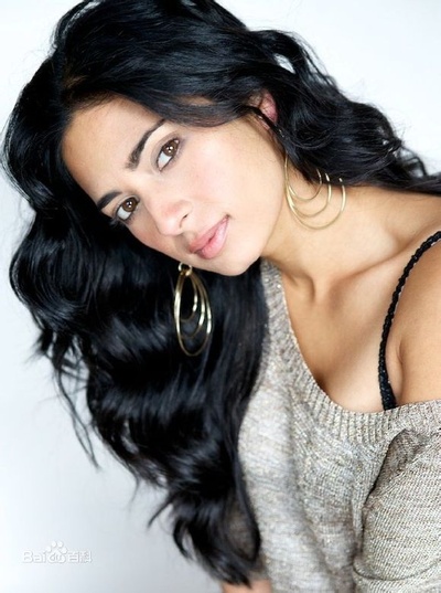 阿尔蒂·曼的写真