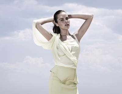 伊莎贝尔·卢卡斯的写真