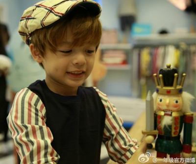 西蒙子的写真
