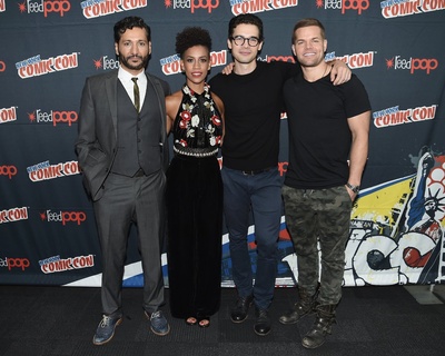 约翰·威斯利·查特曼的写真