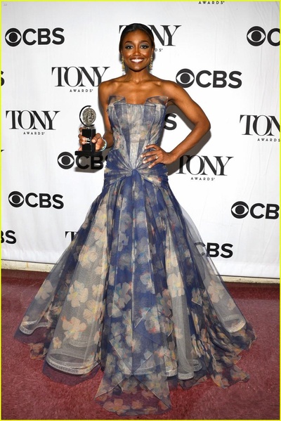 帕蒂纳·雷内亚·米勒的写真