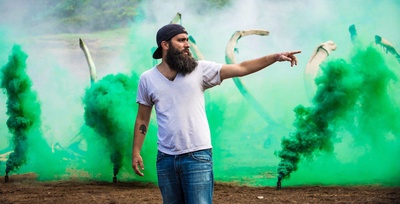 乔丹·沃格特-罗伯茨的写真