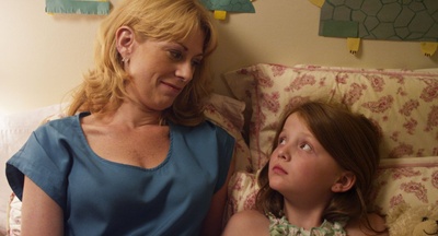 奎恩·麦克科甘的写真-Unburden (2012)