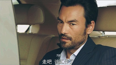 大卫·麦金尼斯的写真