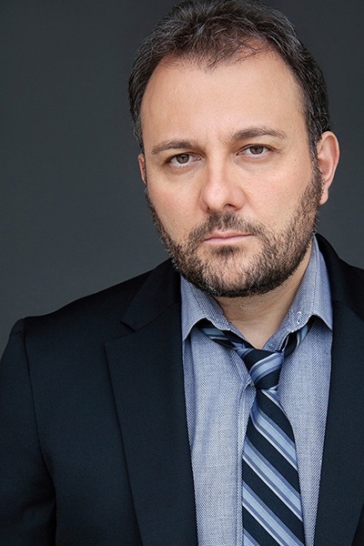 斯特里奥·萨万特的写真