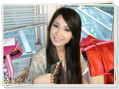 海伦清桃的写真