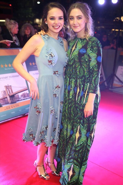 爱琳·奥伊金斯的写真