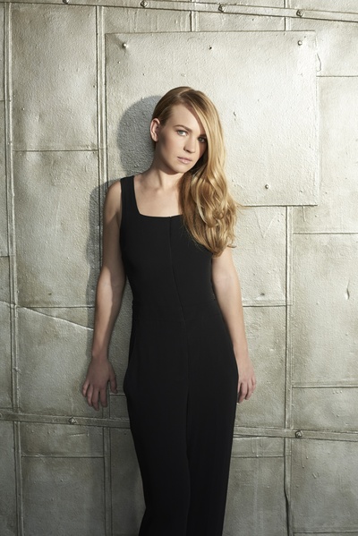 布丽特·罗伯森的写真-Britt Robertson