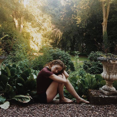 露西·查普尔的写真